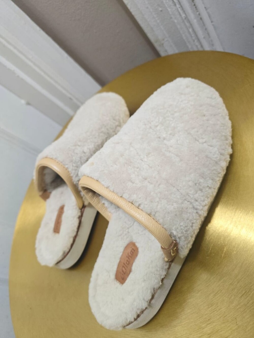 OluKai Women's Pūpü Mua Shearling Mule Slippers Size 9 - Picture 4 of 11